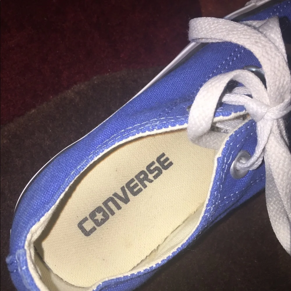 Converse--Child size‎ 3